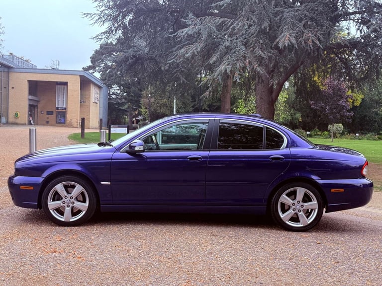 2010 Jaguar X-Type 2.2 X-Type Sovereign  Auto 4dr Saloon Diesel Automatic