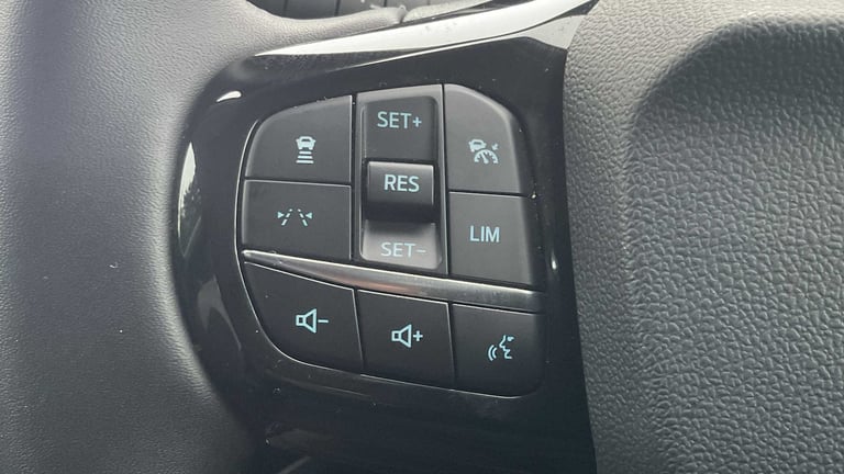 2025 Ford Puma 123kW Premium 43kWh 5dr Auto Hatchback Electric Automatic