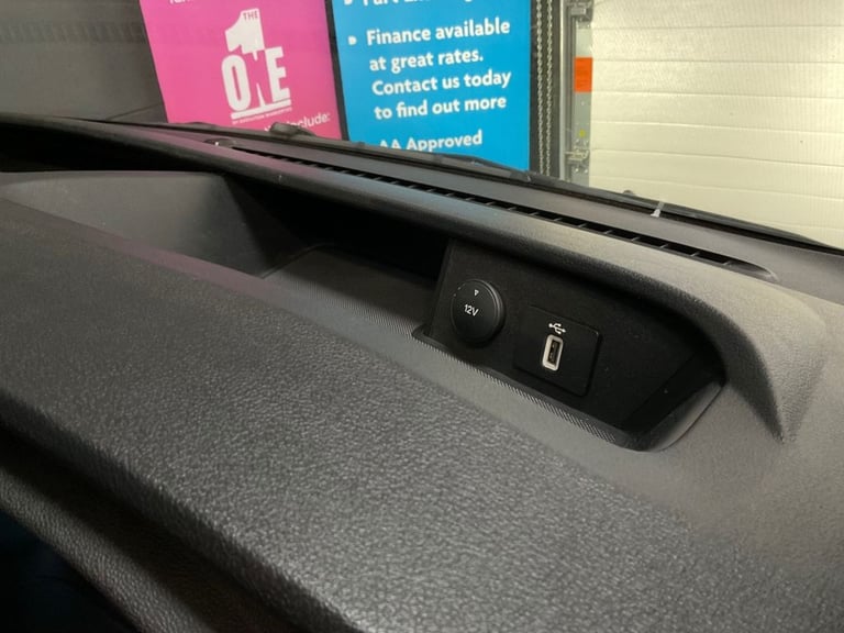 2020 Ford Transit Custom 2.0 280 EcoBlue Limited Panel Van 5dr Diesel Manual L1 H1 Euro 6 (s/s) (...