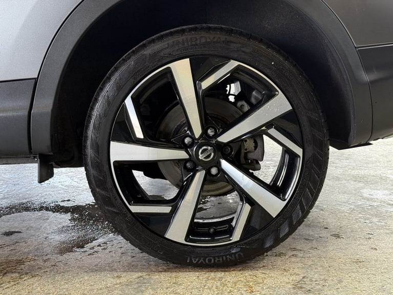 2017 Nissan Qashqai 1.5 dCi Tekna SUV 5dr Diesel Manual Euro 6 (s/s) (110 ps) HATCHBACK Diesel Ma...