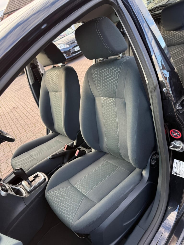 2011 Ford Fiesta 1.4 Titanium 5dr HATCHBACK Petrol Automatic