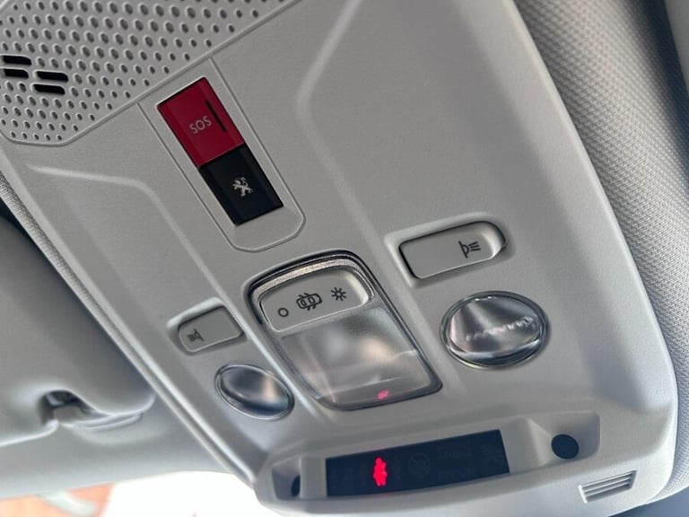 2022 Peugeot 2008 1.2 Puretech Allure Premium Suv 5dr Petrol Eat Euro 6 (s/s) (130 Ps) HATCHBACK ...