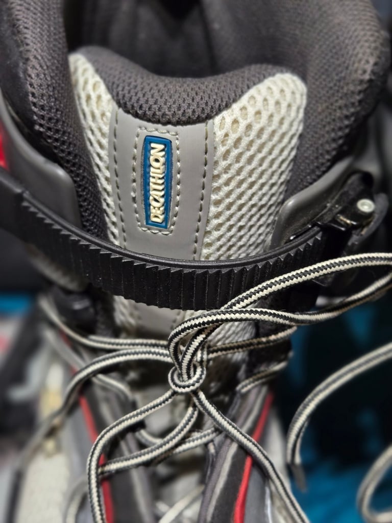 Decathlon UK6 Black Grey Inline Skates with Lemonade Bag and Protection Gear