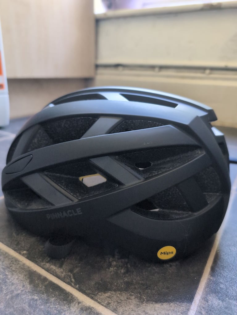 image for Pinnacle Bike / Bicycle Helmet - Mips - L/XL - NORWICH 