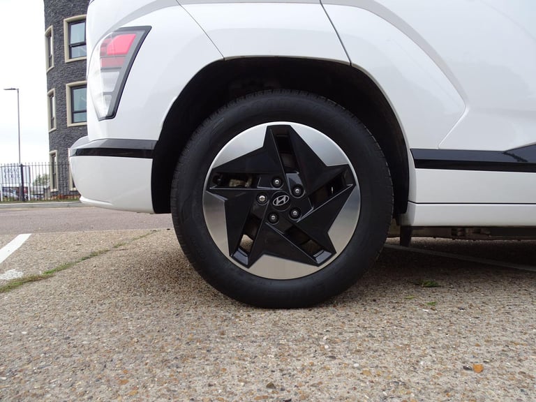 2024 Hyundai KONA 65.4kWh Advance Auto 5dr HATCHBACK Electric Automatic