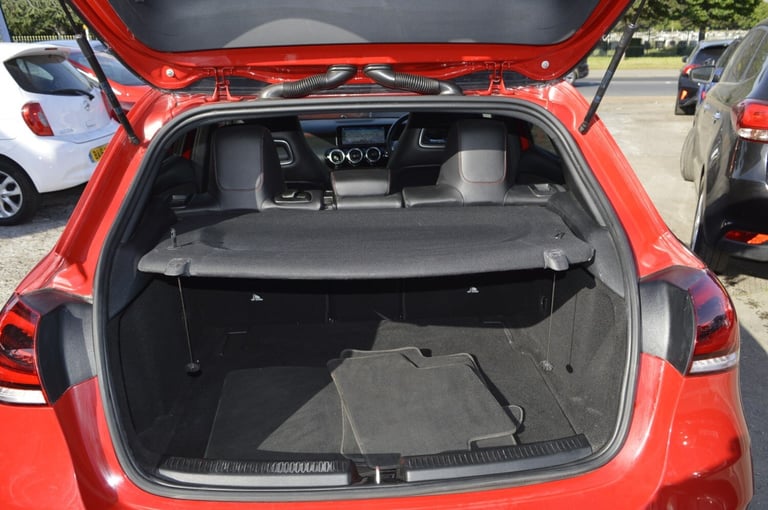 ONE OWNER,SAT NAV,AUTO,PETROL,FULL SERVICE HISTORY