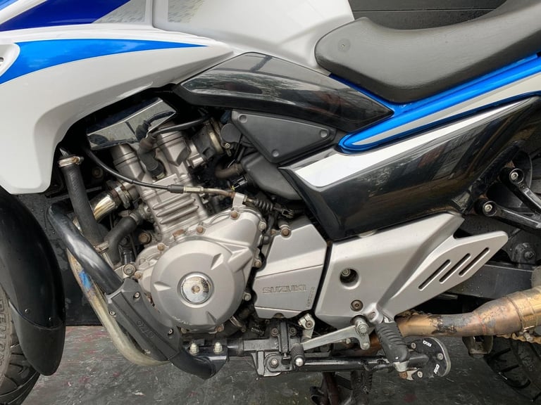 SUZUKI GW 250 ZL4 INAZUMA HPI CLEAR