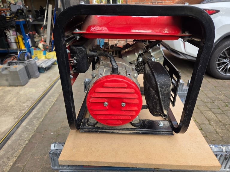 1500  watt ( 1.5 kva ) petrol generator 
