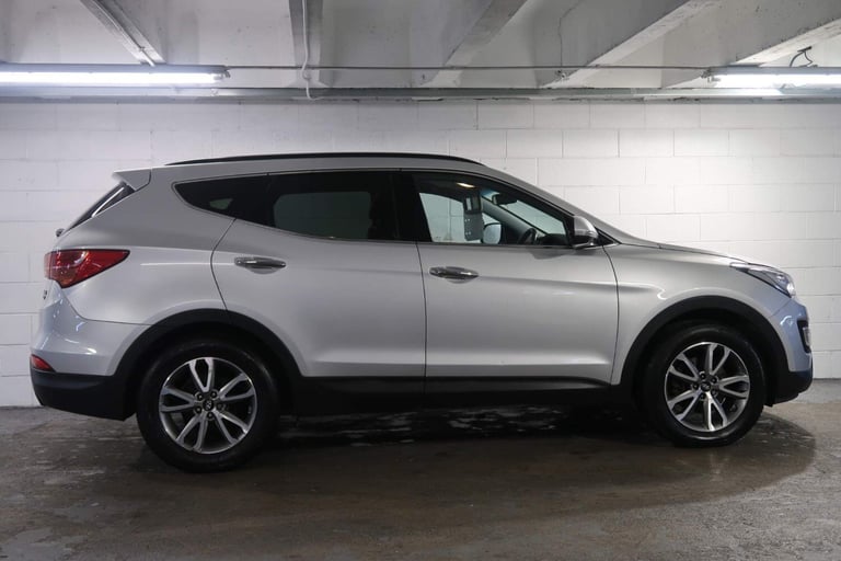 2014 Hyundai Santa Fe 2.2 CRDi Premium 4WD 5dr (7 seat) ESTATE Diesel Manual