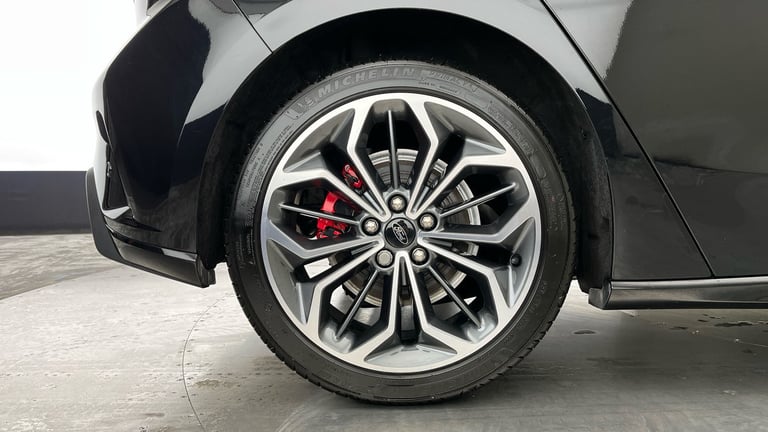 2022 Ford Focus Focus ST-Line Vignale 5 door 1.0L EcoBoost 155PS mHEV FWD 7 Speed PowerShif 5 doo...
