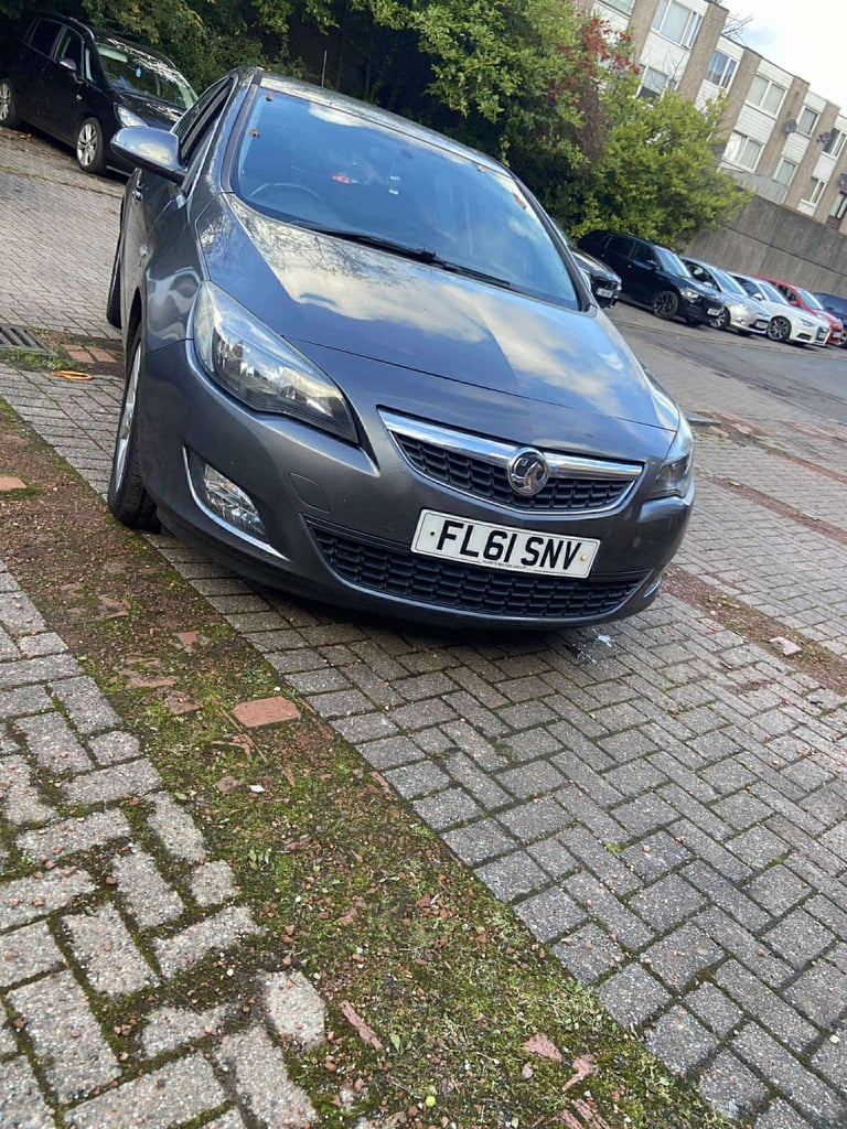 For sale my Vauxhall Astra 2012  2.0 diesel Cdti 