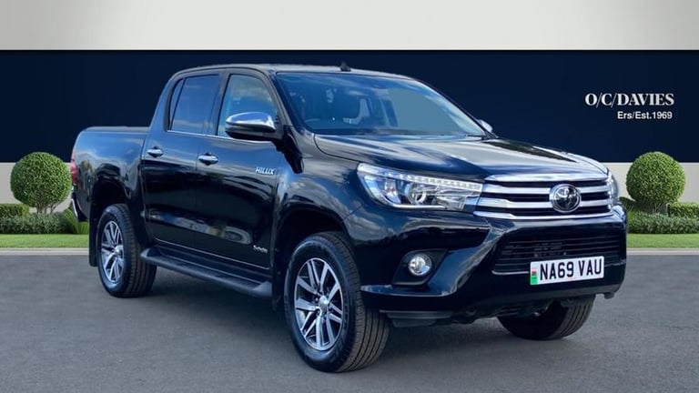 2019 Toyota Hilux 2.4 D-4D Invincible Pickup Double Cab 4dr Diesel Manual 4WD Euro 6 (s/s) (T Pic...