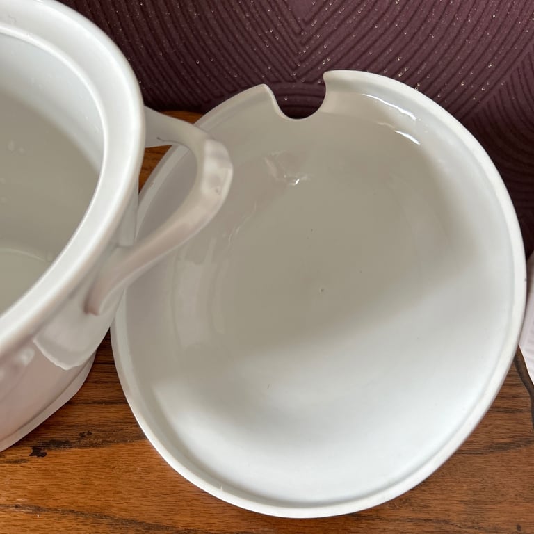 Porcelain Tureen Serving Soup Stew Pot