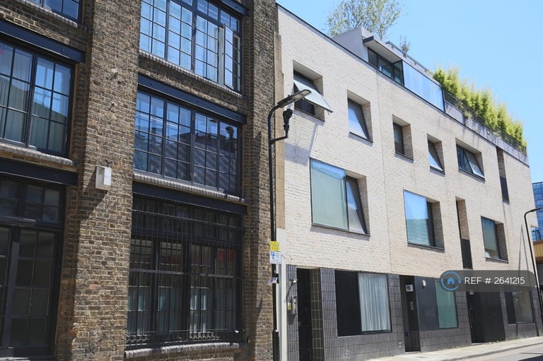 2 bedroom flat in French Place, London, E1 (2 bed) (#2641215)