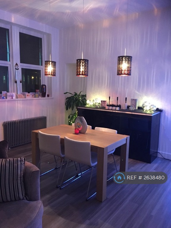image for 4 bedroom flat in Old Liverpool Road, Warrington, WA5 (4 bed) (#2638480)