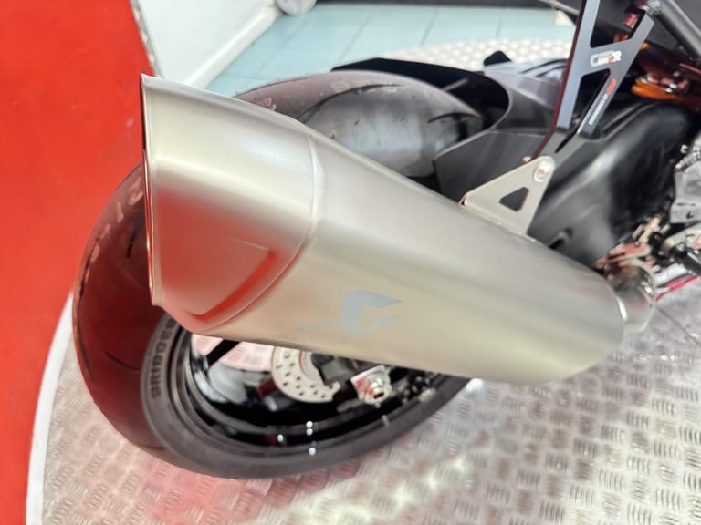 Brand new Honda CBR1000RR-R Fireblade SP BSB Edition