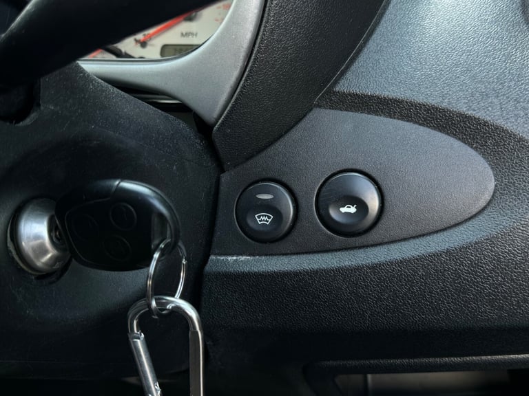 2008 FORD KA 1.3 ZETEC CLIMATE, APPLE CAR PLAY + MOT APRIL 2026 + LOW MILEAGE !!