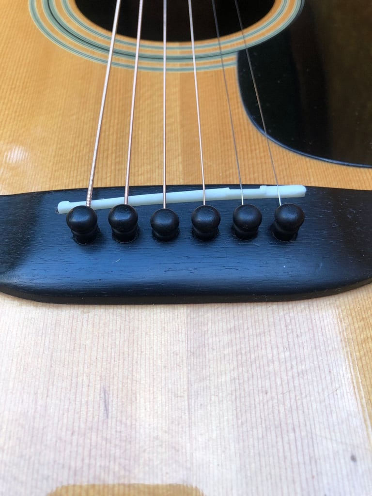 Fender F-85 vintage acoustic guitar (made in Japan, 70s)