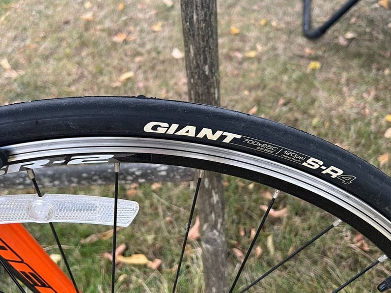 Giant Defy 4 2016 -Road Bike