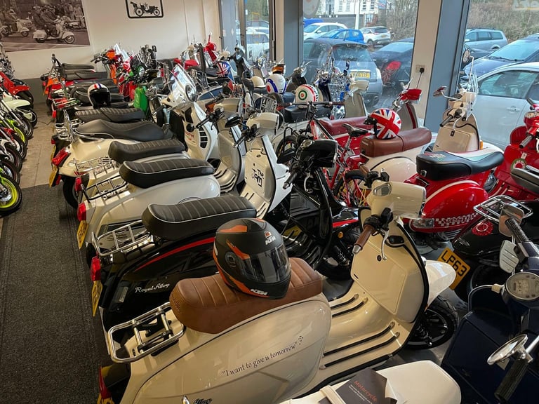 LAMBRETTA SCOMADI LML VESPAS ROYAL ALLOYS