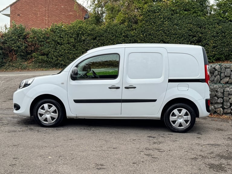 2021 Nissan NV250 1.5 dCi Tekna L1 Euro 6 4dr PANEL VAN Diesel Manual