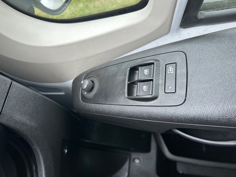 2022 Peugeot Boxer 2.2 BlueHDi H2 Professional Van 140ps PANEL VAN Diesel Manual