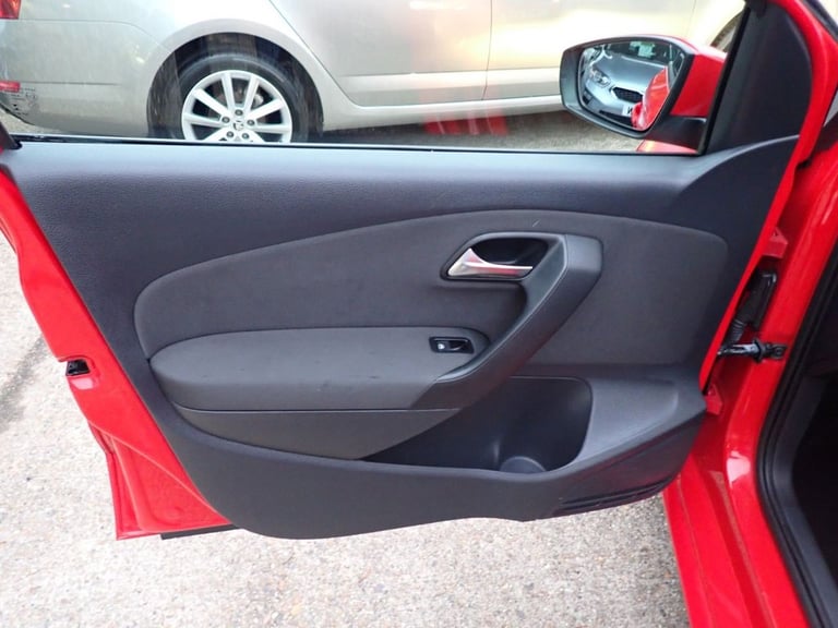 2013 13 VOLKSWAGEN POLO 1.2 MATCH EDITION HATCHBACK 5DR PETROL MANUAL EURO 5 (70