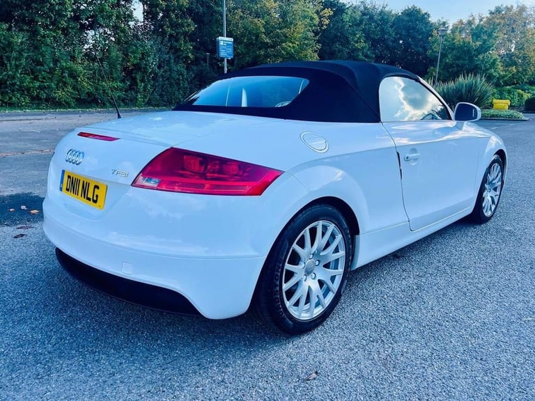 Audi, TT, Convertible, 2011, Manual, 1798 (cc), 2 doors