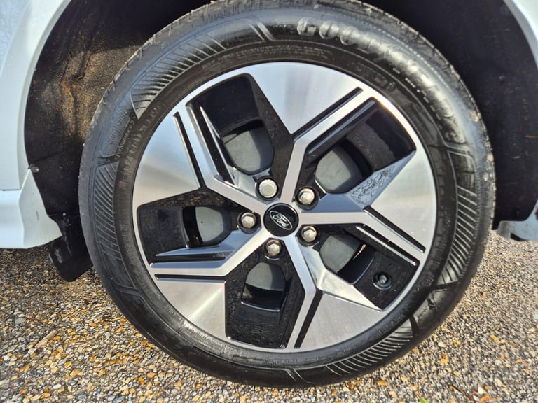 2025 Ford Puma Gen-E Standard Range 43kWh Select Auto 5dr HATCHBACK Electric Automatic