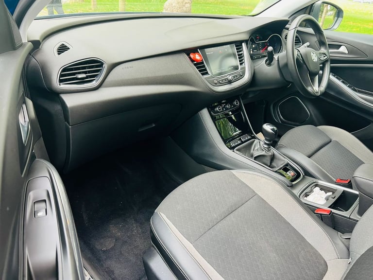 Vauxhall, GRANDLAND X, Hatchback, 2019, Manual 1.2, MINT CONDITION, NEW SHAPE, 1 PREVIOUS OWNER