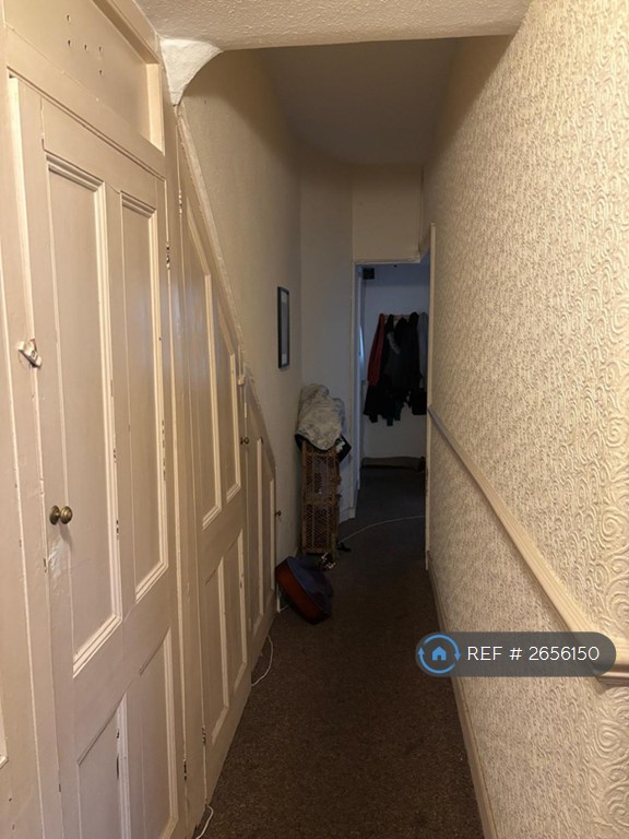 2 bedroom flat in St. Dunstans Terrace, Plymouth, PL4 (2 bed) (#2656150)