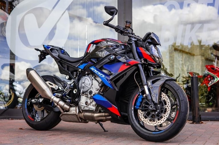 BMW M 1000 R COMPETITION PACK ! AKRO ! LOW MILES ! CARBON ! STUNNING