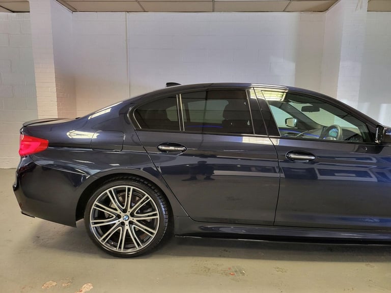 2017 BMW 5 Series 2.0 520d M Sport Auto xDrive Euro 6 (s/s) 4dr SALOON Diesel Automatic