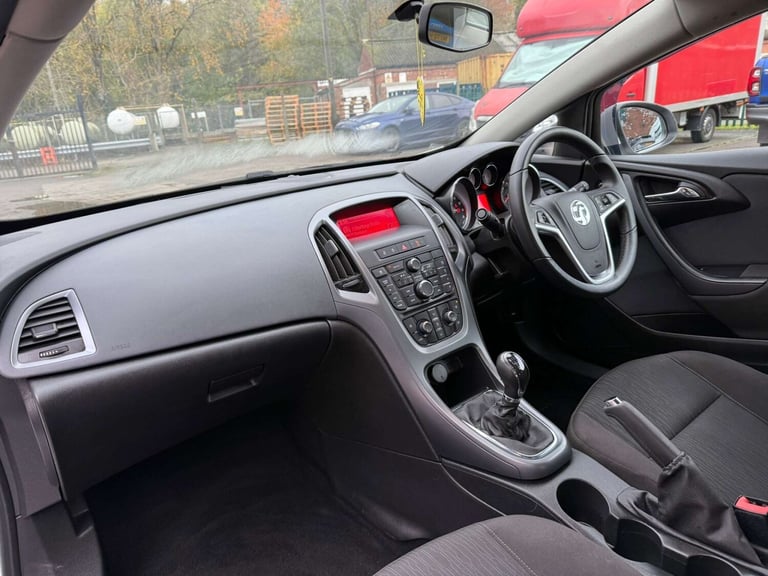 2014 Vauxhall Astra 1.4 Astra GTC Sport S/S 3dr Coupe Petrol Manual