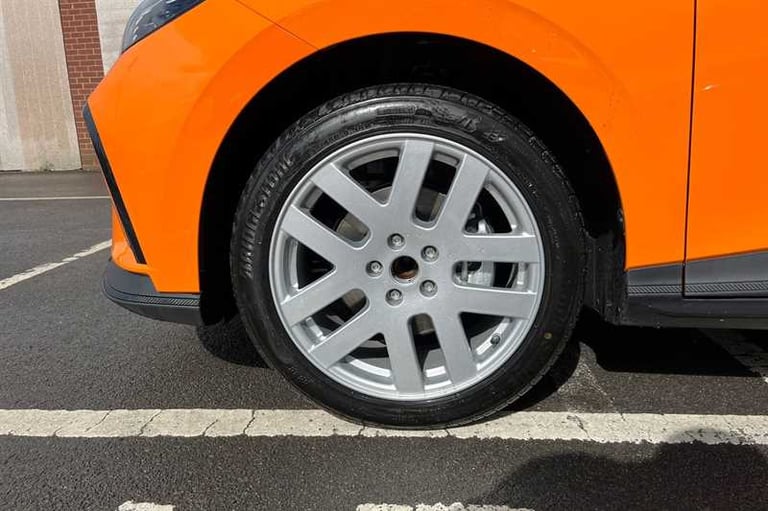 2025 MG MG4 64kWh Trophy Long Range Hatchback 5dr Electric Auto (203 ps) Hatchback Electric Autom...