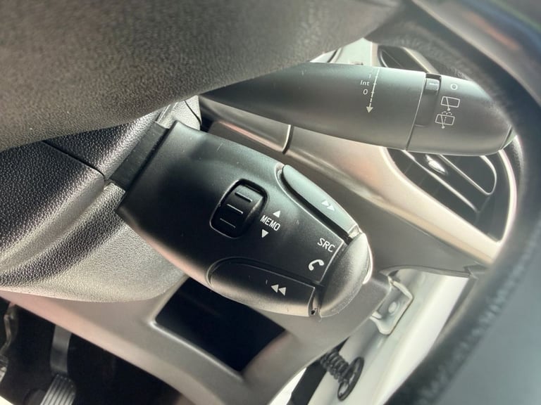 2017 DS Automobiles DS 3 1.2 PureTech Chic Hatchback 3dr Petrol Manual Euro 6 (82 ps) Hatchback P...