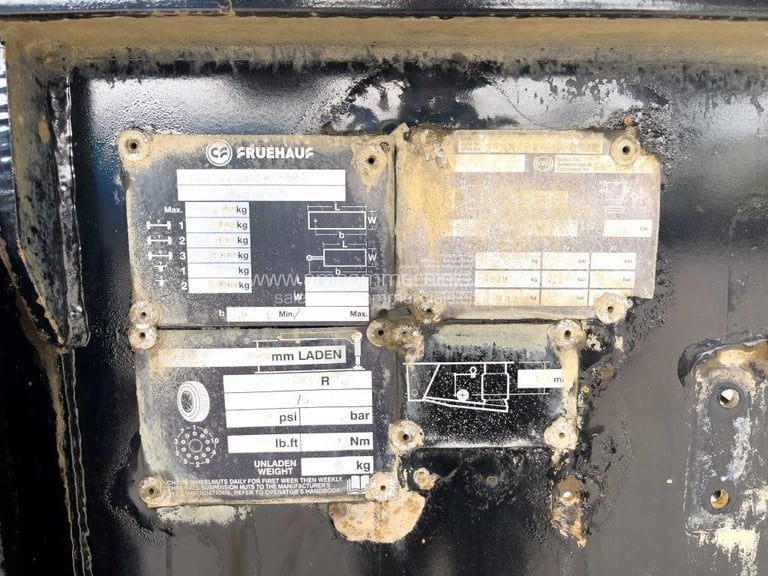 FRUEHAUF BULK TIPPING TRAILER 
