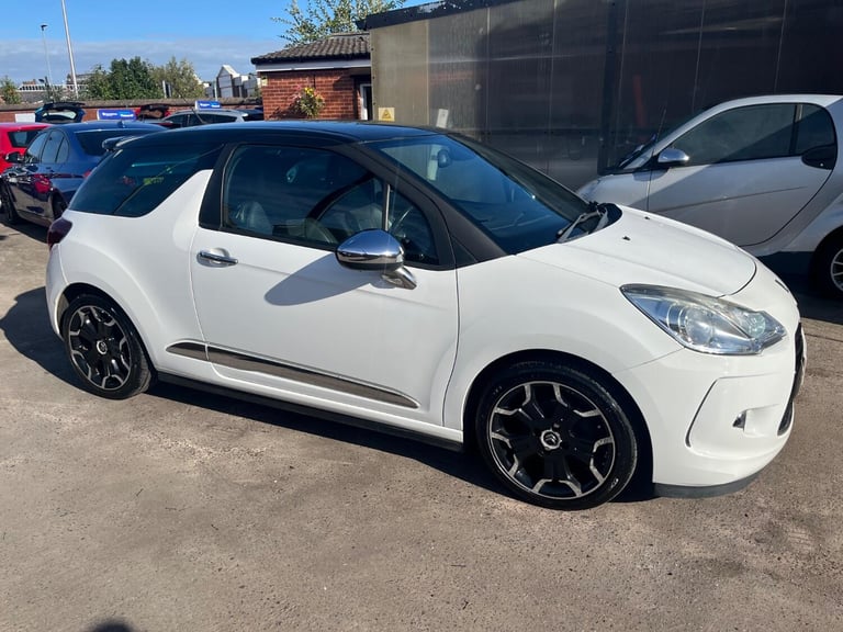 CITROEN DS3 1.6 e-HDi Airdream DSport Plus in Blanc Banquise White 2013