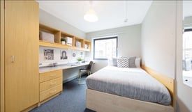 STUDENT ROOMS TO RENT IN BIRMINGHAM. CLASSIC ENSUITE WITH 3/4 DOUBLE BED, PRIVATE ROOM AND BATHROOM