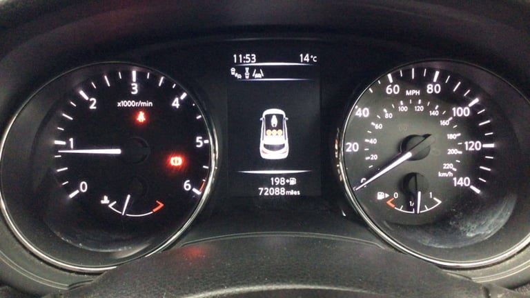 2016 Nissan Pulsar 1.5 dCi Tekna 5dr HATCHBACK DIESEL Manual