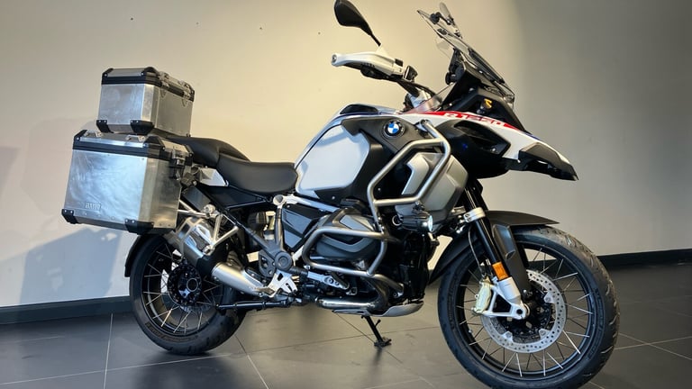 2022 BMW R1250 BMW R1250 GS Adventure TE DUEL Petrol Manual
