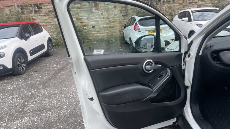 2016 Fiat 500X 2.0 Multijet 4x4 Cross 5dr Auto HATCHBACK DIESEL Automatic