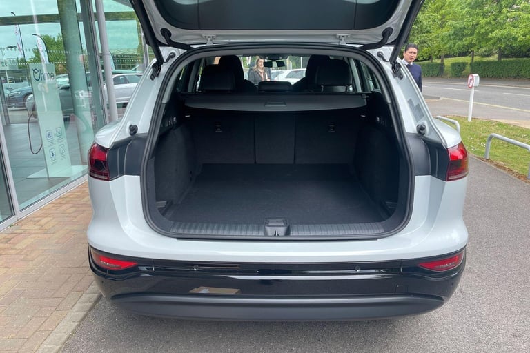 2025 Audi Q6 e-tron 100kWh Performance Sport SUV 5dr Electric Auto (306 ps) ESTATE Electric Autom...