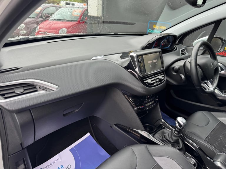 2017 Peugeot 2008 1.2 PureTech 130 Allure 5dr HATCHBACK PETROL Manual