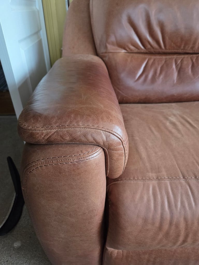 Arighi Bianchi 2 seater Italian leather sofa