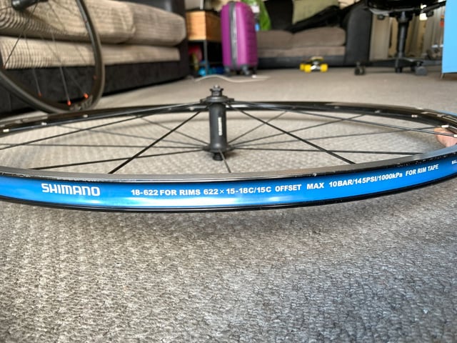 Fantastic Shimano WH-RS010 700c Alloy Road Bike Clincher Wheel