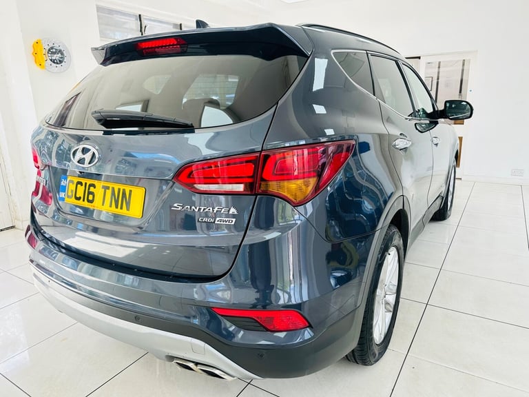 2016 Hyundai Santa Fe 2.2 CRDi Blue Drive Premium Auto 4WD Euro 6 (s/s) 5dr (7 Seat) ESTATE Diese...