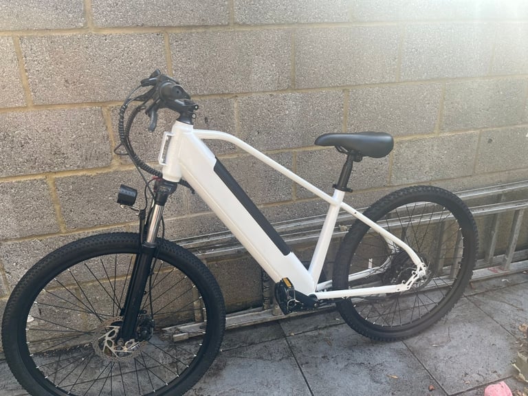 image for 36v 13ah 350w Fun city touring electric bike for sale or can be used for delivery purposes.