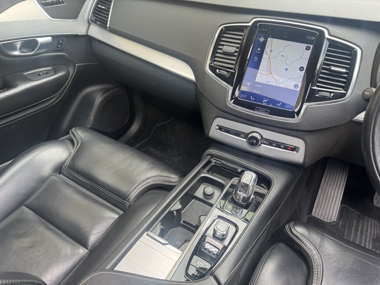2018 Volvo XC90 T8 2.0 T8 TWIN ENGINE MOMENTUM PRO AWD 5DR Automatic 4x4 Petrol/Electric Automatic