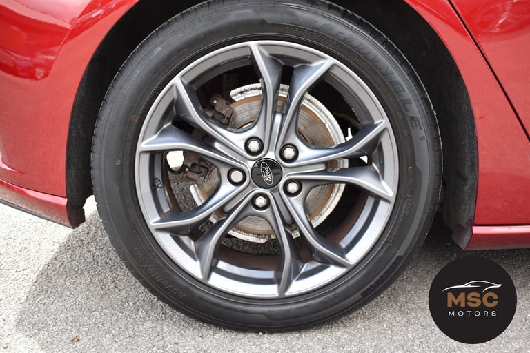2018 Ford Focus 1.0T EcoBoost ST-Line Hatchback 5dr Petrol Manual Euro 6 (s/s) (125 ps) Hatchback...